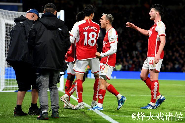 英超三队争冠仅差3分，欧战保级区竞争胶着